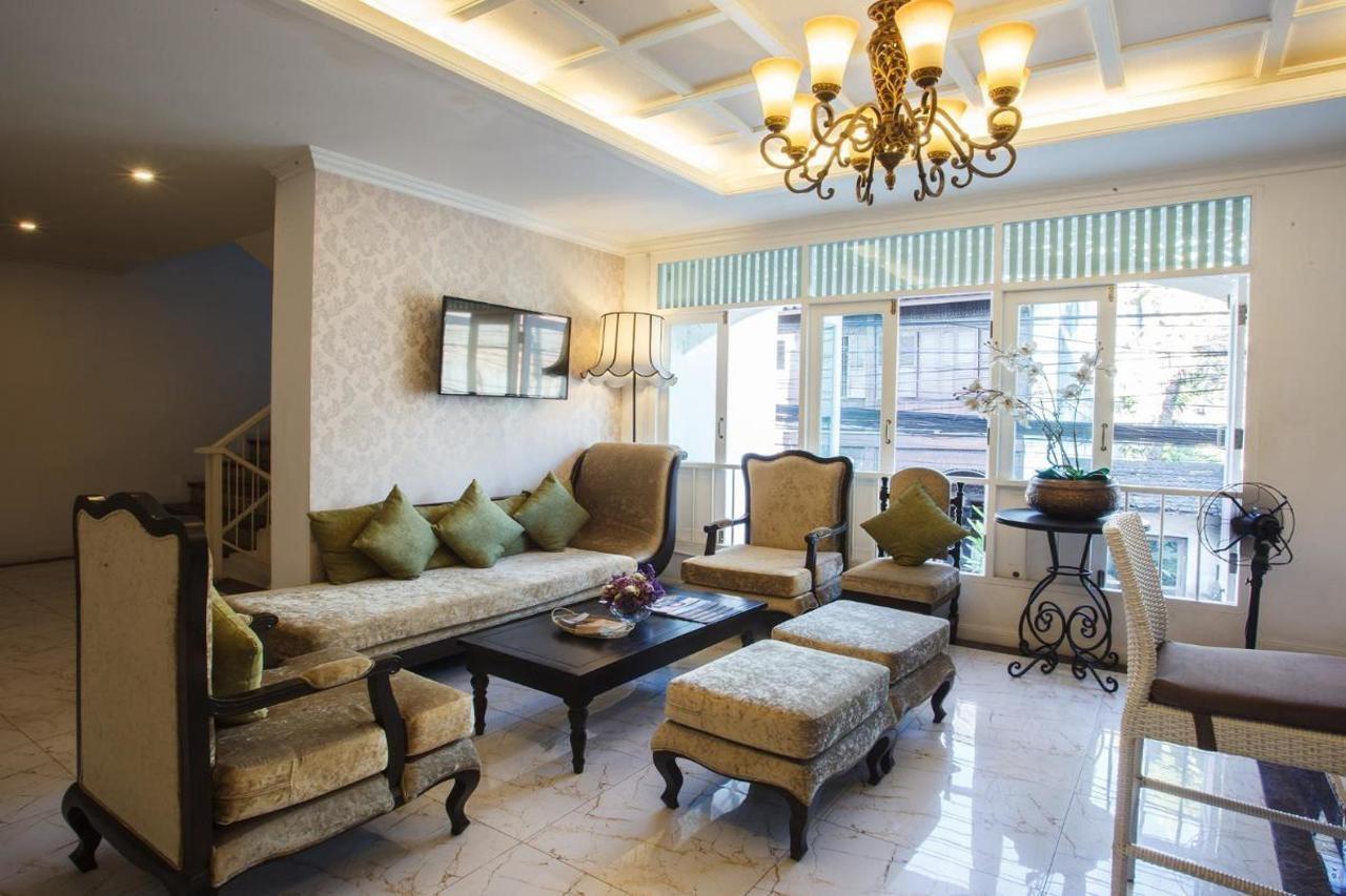 B2 Riverside Colonial Hotel Чиангмай Экстерьер фото