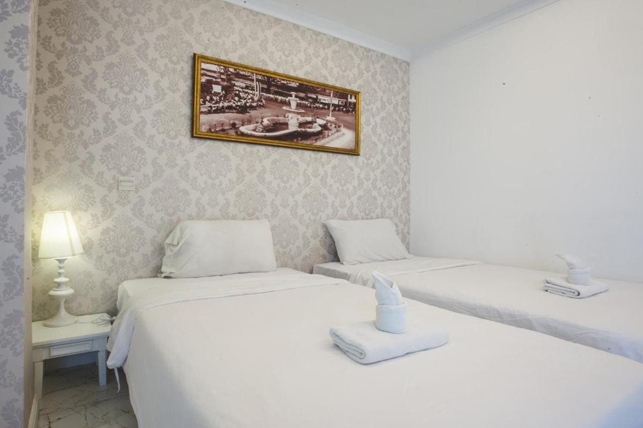 B2 Riverside Colonial Hotel Чиангмай Экстерьер фото