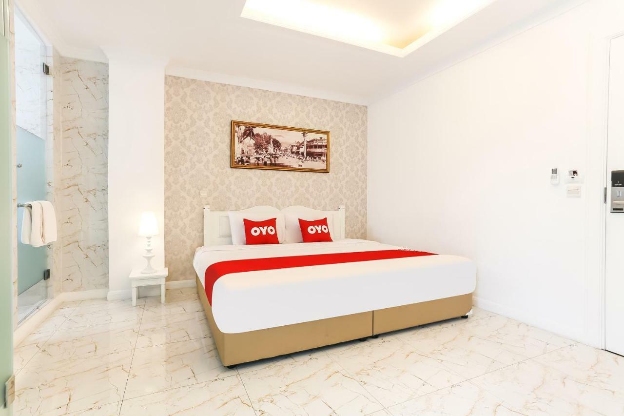 B2 Riverside Colonial Hotel Чиангмай Экстерьер фото